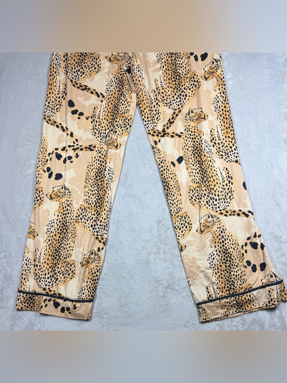 Room Service Cheetah Leopard Floral Tan Cream Black PJ Pajama Pants Size Small - Picture 13 of 16